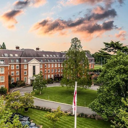 Lensbury Resort Teddington Exterior foto